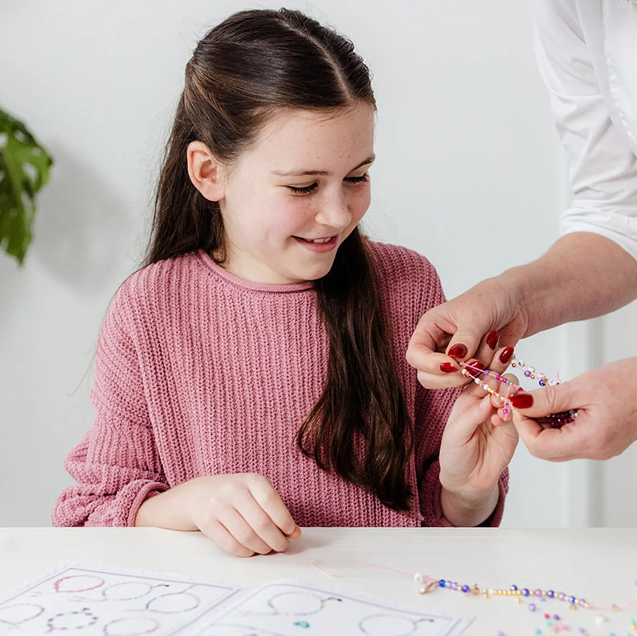 Design & Shine – Bastelset Glitzerarmbänder